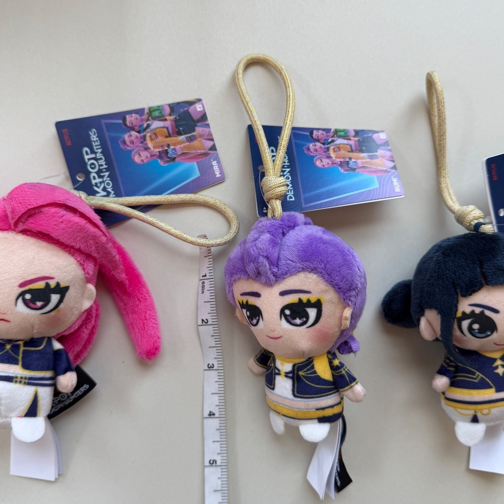 Netflix K-Pop Demon Hunters Plush‎ Keychain Set Mira Rumi Zoey Jakks Pacific NWT - Picture 4 of 4